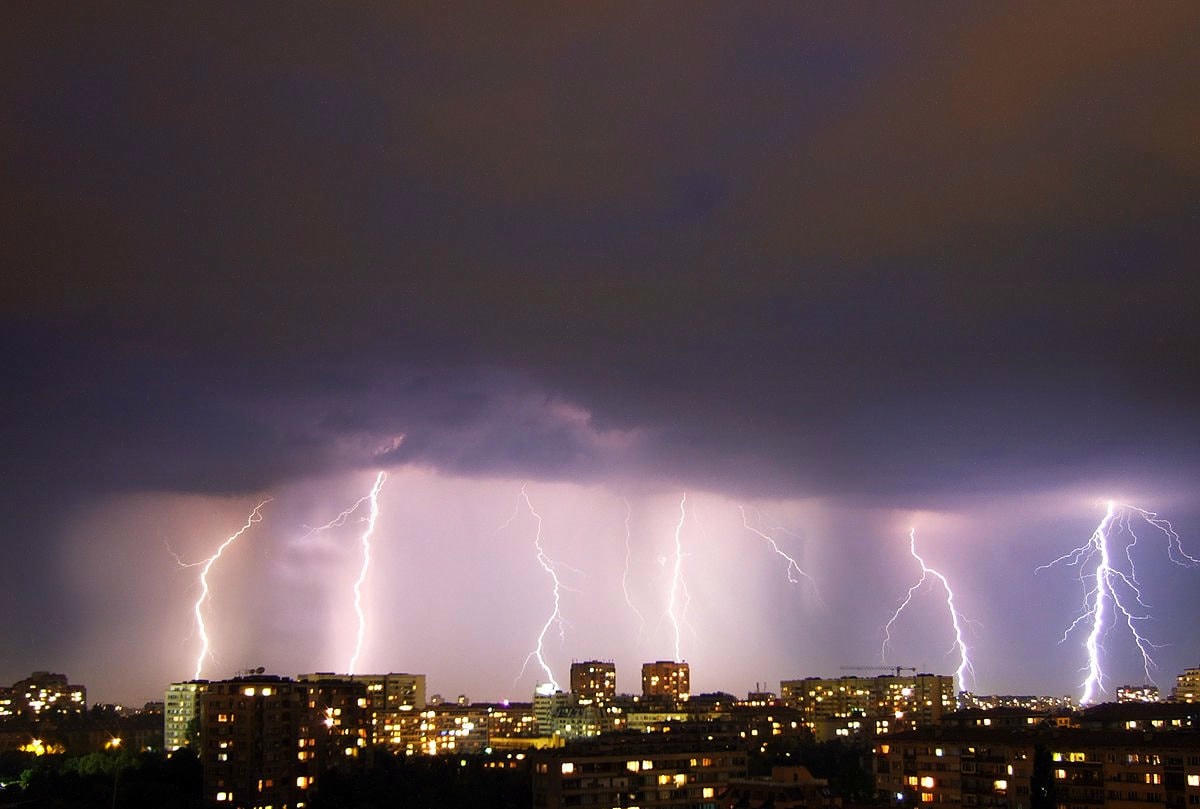 1200px-boby_dimitrov_-_summer_lightning_storm_over_sofia_-by-sa-.jpg