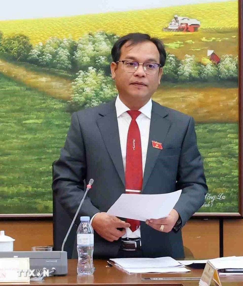 Ông U Huấn, Ủy viên dự khuyết Trung ương Đảng, Phó Bí thư Thường trực Tỉnh ủy, đại biểu Quốc hội khóa XV, giữ chức vụ Trưởng Đoàn đại biểu Quốc hội khóa XV tỉnh Quảng Ngãi. (Ảnh: Phạm Kiên/TTXVN)