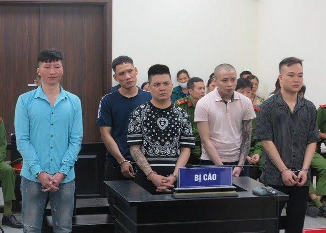 Các bị cáo tại phiên tòa.