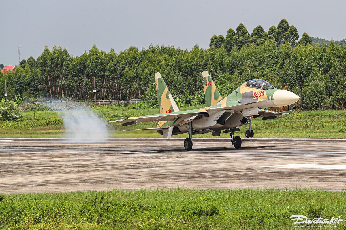su30mk230.jpg