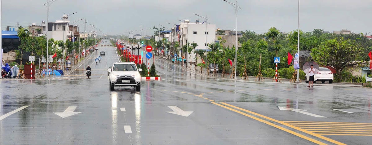 Thiên Trường là tên cổ của TP Nam Định ngày nay, cụ thể vào năm1262, sau khi chiến thắng quân xâm lược Nguyên Mông lần thứ nhất, Thượng hoàng Trần Nhân Tông đã thăng hương Tức Mạc (Phường Lộc Vượng, TP Nam Định ngày nay, quê hương của các vị vua Triều Trần) thành phủ Thiên Trường (TP Nam Định ngày nay).