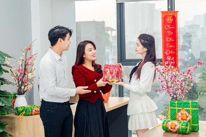 Đừng đi chúc Tết người không, hãy mang theo món quà sức khỏe giúp thanh nhiệt cơ thể khỏi nóng trong người ngày Tết với Trà Dr Thanh.