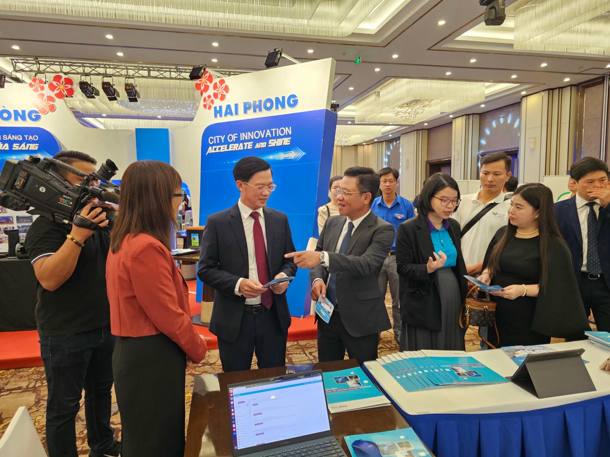 Đại diện lãnh đạo trung ương, địa phương tham dự sự kiện Techfest Hải Phòng 2023.