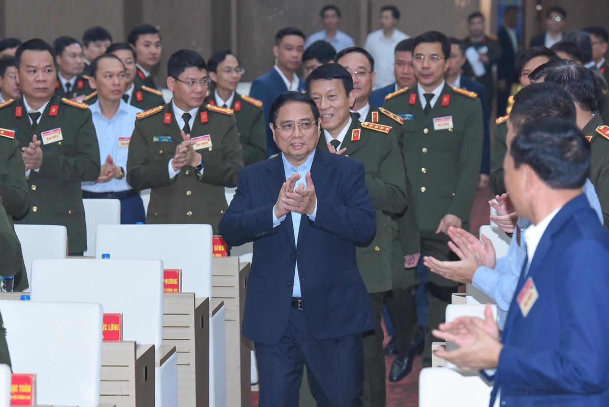 Thủ tướng: 9 nhóm nhiệm vụ trọng tâm để tạo nền tảng vững chắc phát triển Tây Bắc- Ảnh 1. Thủ tướng: 9 nhóm nhiệm vụ trọng tâm để tạo nền tảng vững chắc phát triển Tây Bắc- Ảnh 1.