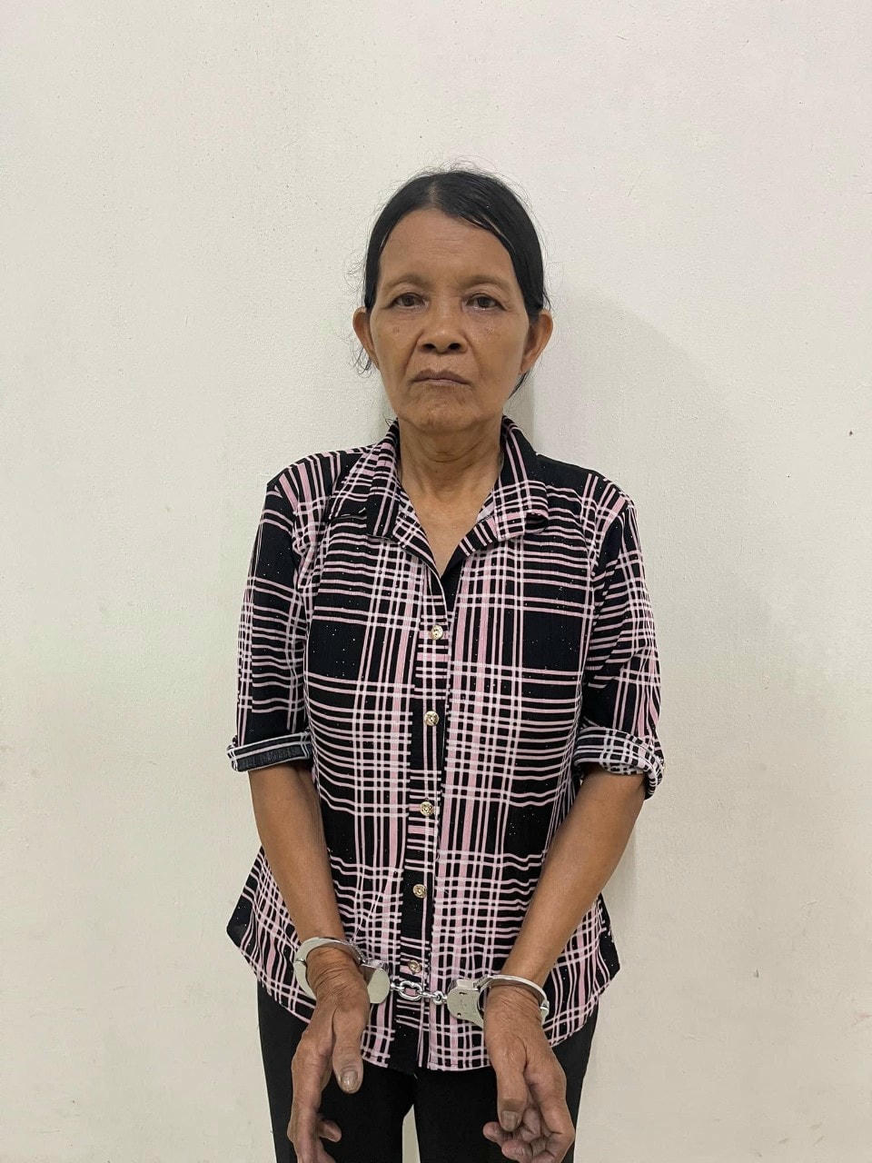 Đối tượng Hà Thị Kim Thoa tại CQĐT. Ảnh: Công an TP Việt Trì