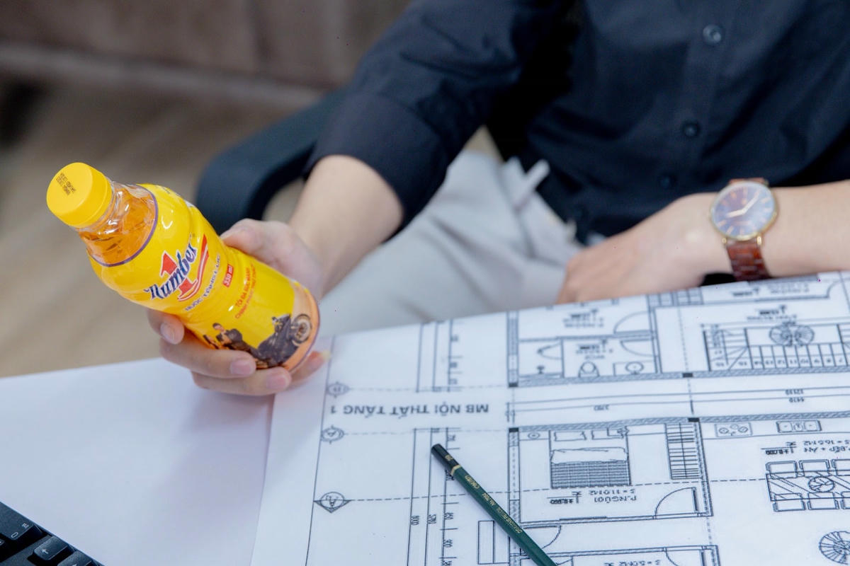 Nước tăng lực Number 1 là sản phẩm quen thuộc với nhiều người lao động hiện nay.