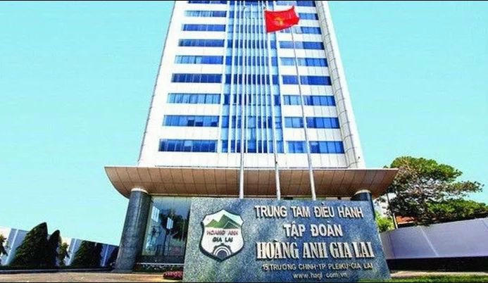 HAGL bị phạt vì cho bầu Đức và nhiều cổ đông vay tiền. Ảnh minh họa: HAGL