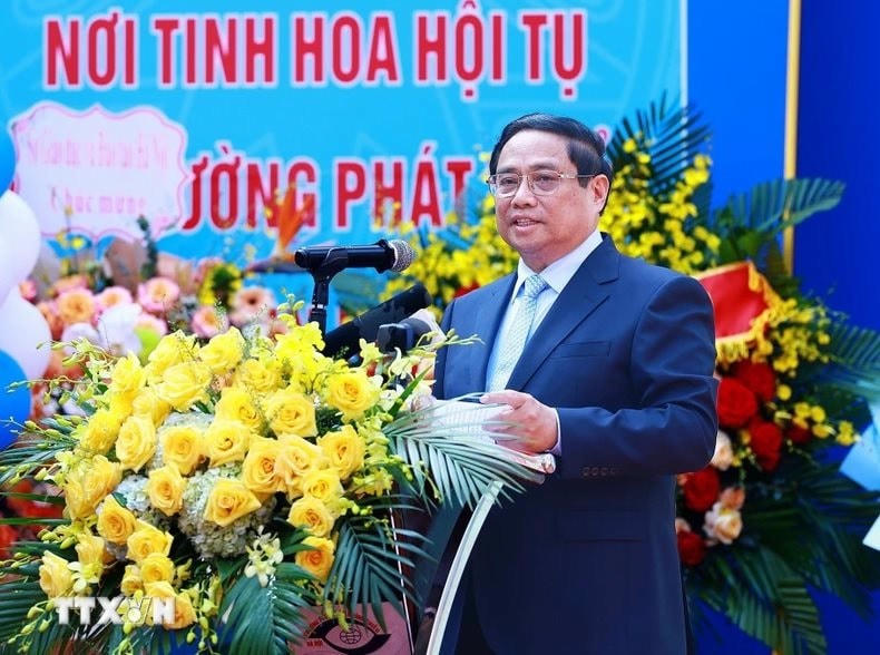 Thủ tướng: Dạy tốt, học tốt để đưa dân tộc Việt Nam trở thành dân tộc thông thái
