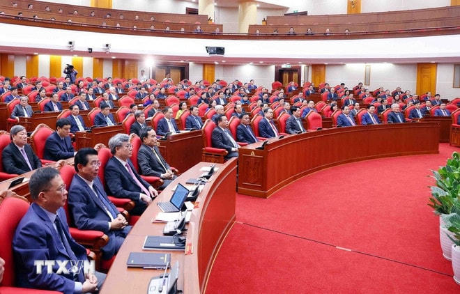 Các đại biểu tham dự bế mạc Hội nghị lần thứ 12 Ban Chấp hành Trung ương Đảng khóa XIII. (Ảnh: Phạm Kiên/TTXVN) ttxvn-be-mac-hoi-nghi-lan-thu-12-5.jpg