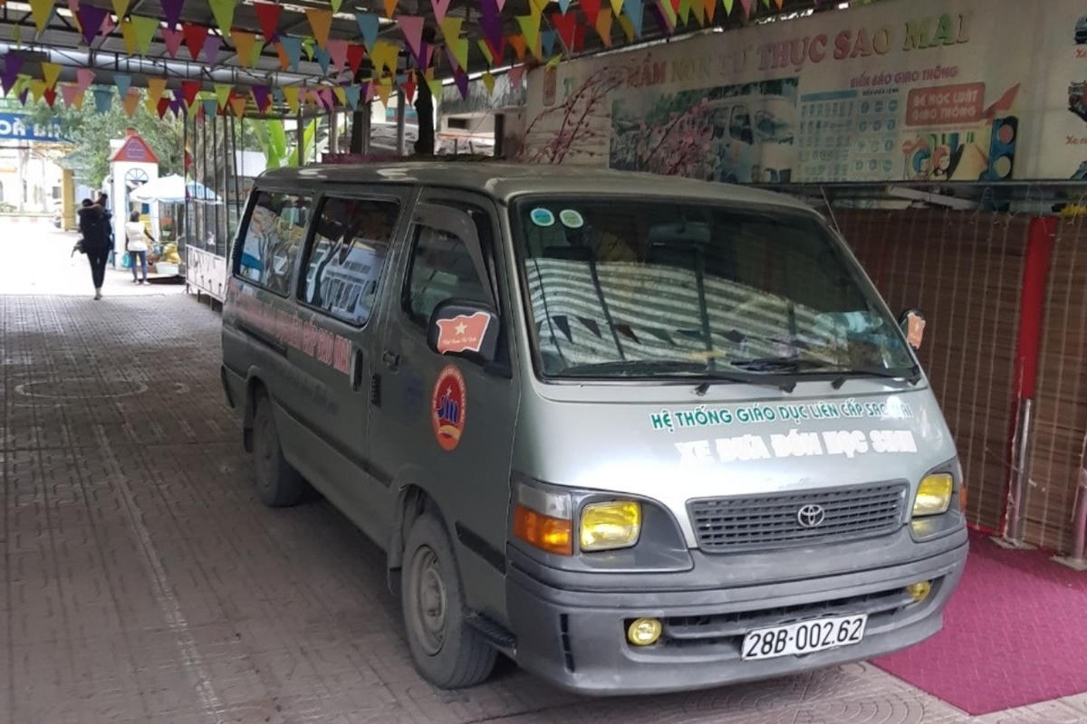 Những chiếc xe hết hạn đăng kiểm mà Trường mầm non tư thục Sao Mai Hòa Bình từng sử dụng để đưa đón học sinh.
