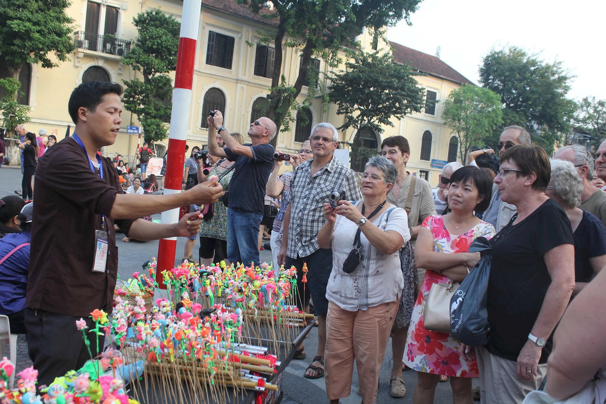 bai chinh - anh chinh