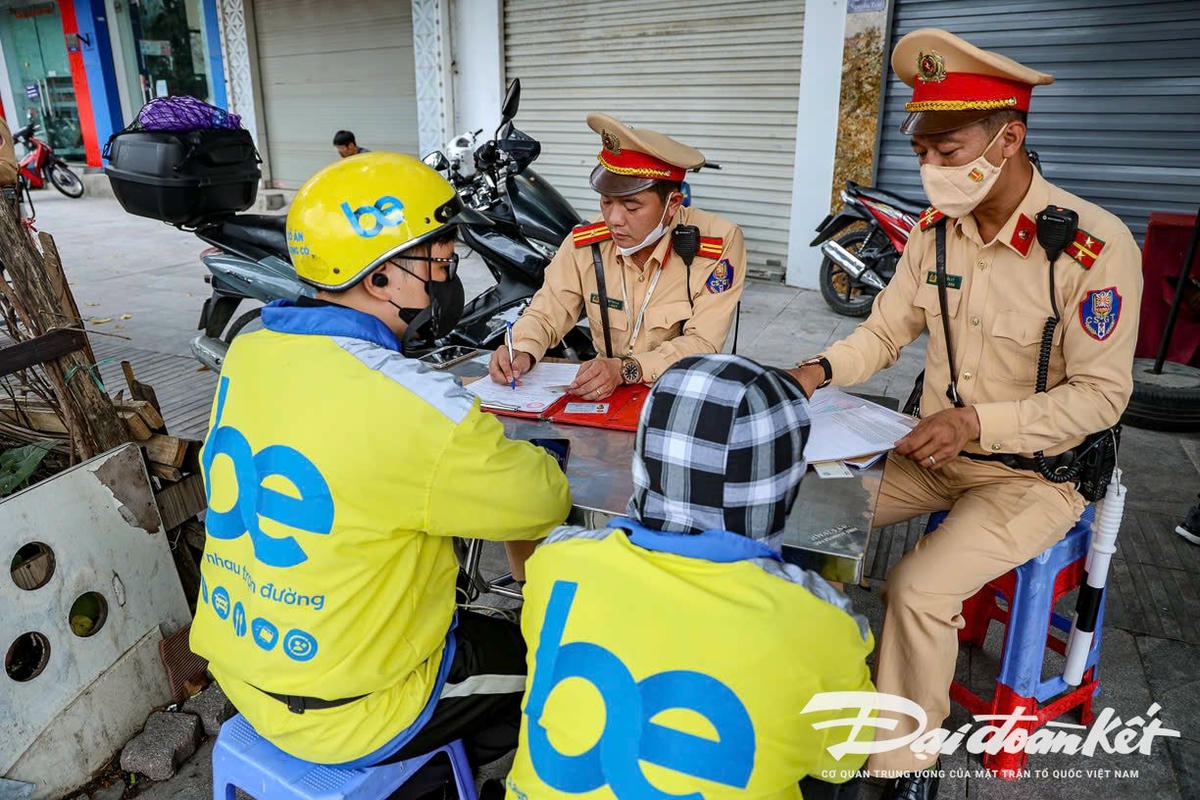 xe_ôm_công nghê- lê khanh55