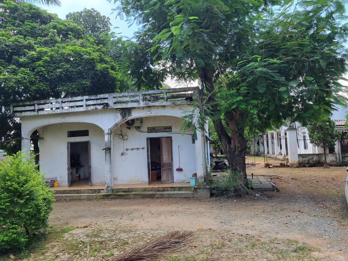 Hơn 10.000m2 đất của Cơ sở giáo dục bắt buộc Thanh Hà (Cục 10 - Bộ Công an) ở phường Bến Gót, TP Việt Trì hiện chỉ còn vài người trông nom.