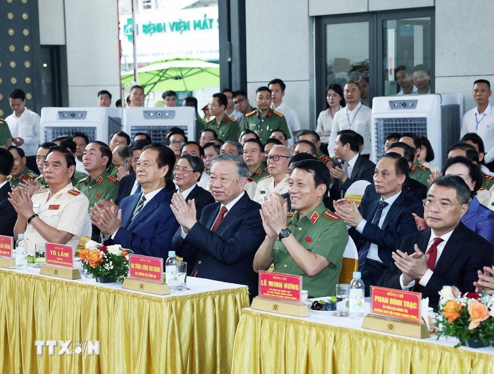 Tổng Bí thư Tô Lâm dự Lễ khánh thành công trình Trụ sở Bộ Công an. (Ảnh: Thống Nhất/TTXVN)