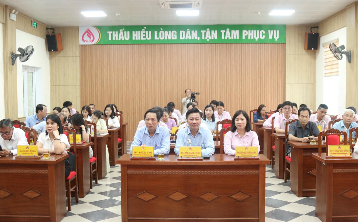 Quang cảnh lễ ký kết.