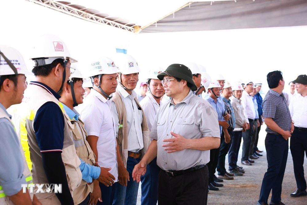 ttxvn_thu tuong kiem tra du an trong diem (5).jpg