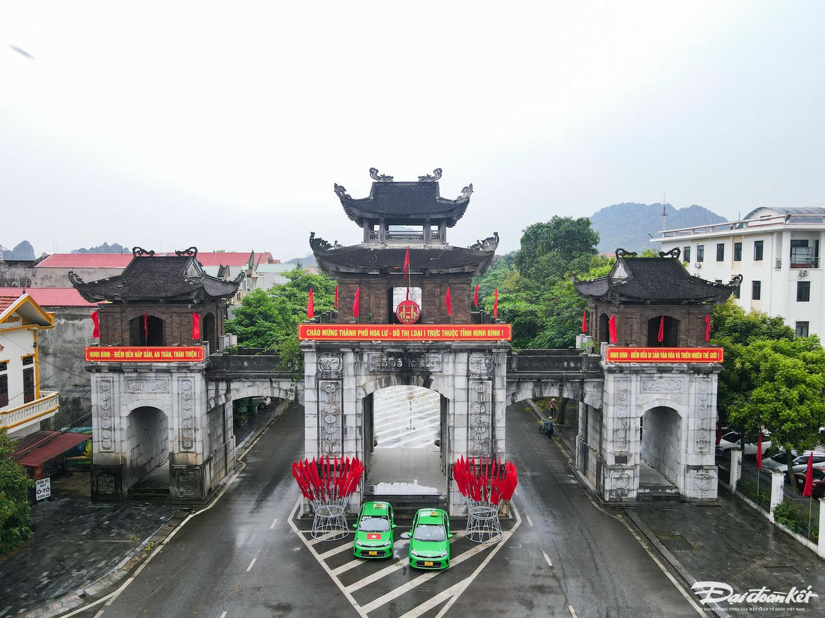 Đến ngày 27 và 28/4, HĐND các tỉnh Nam Định, Hà Nam, Ninh Bình đã họp, thảo luận, thông qua nghị quyết về chủ trương sắp xếp đơn vị hành chính (ĐVHC) cấp tỉnh, cấp xã. Ảnh: Đình Minh