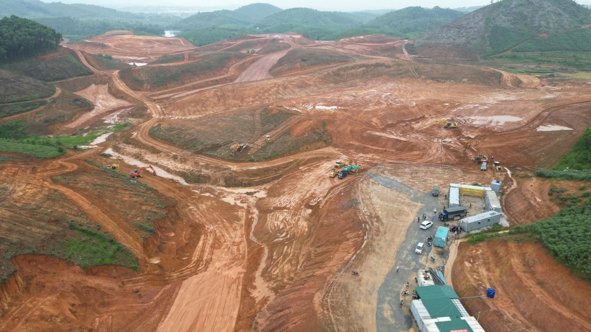 Dự án được khởi công xây dựng từ tháng 2/2022. Ảnh Tuấn Trung