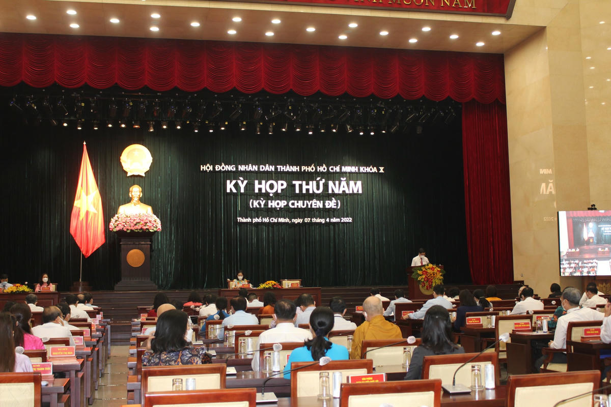 Quang cảnh kỳ họp chuyên đề