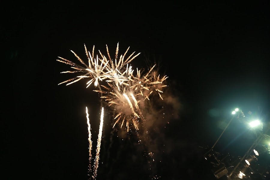 Màn bắn pháo hoa đặc sắc.