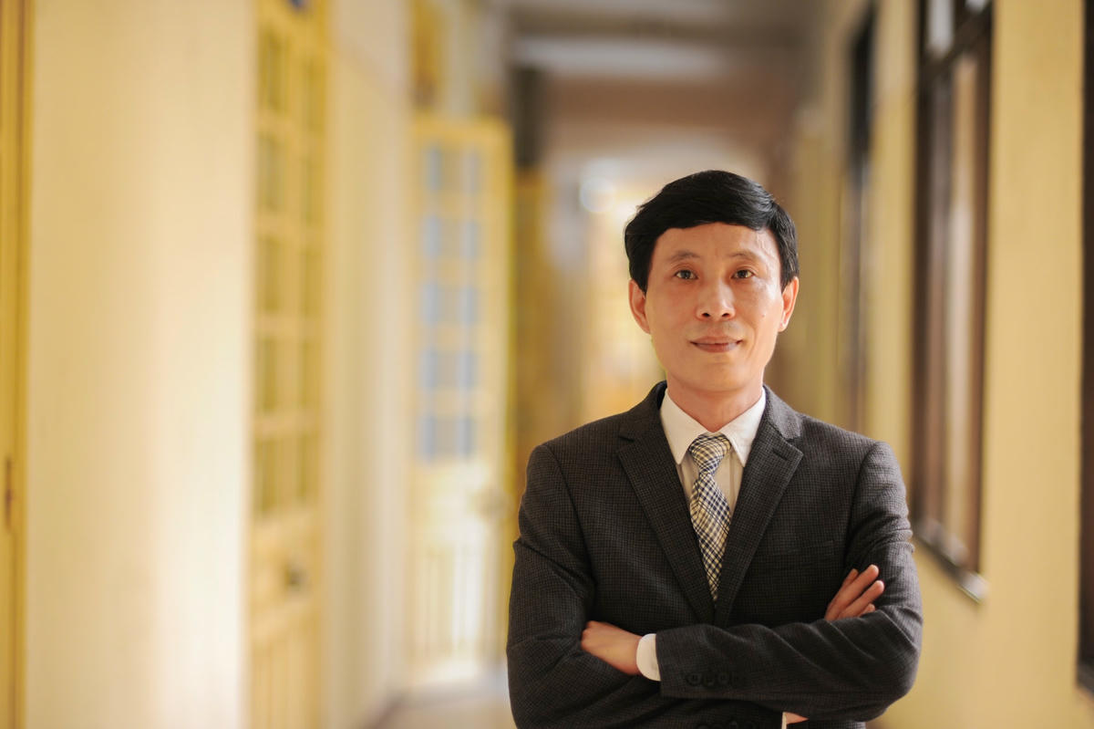 Tân Phó hiệu trưởng Trường ĐH Khoa học Tự nhiên PGS.TS Ngạc An Bang.