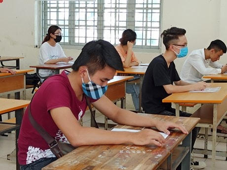 Thí sinh dự thi Tốt nghiệp Trung học phổ thông. (Ảnh: PV/Vietnam+).