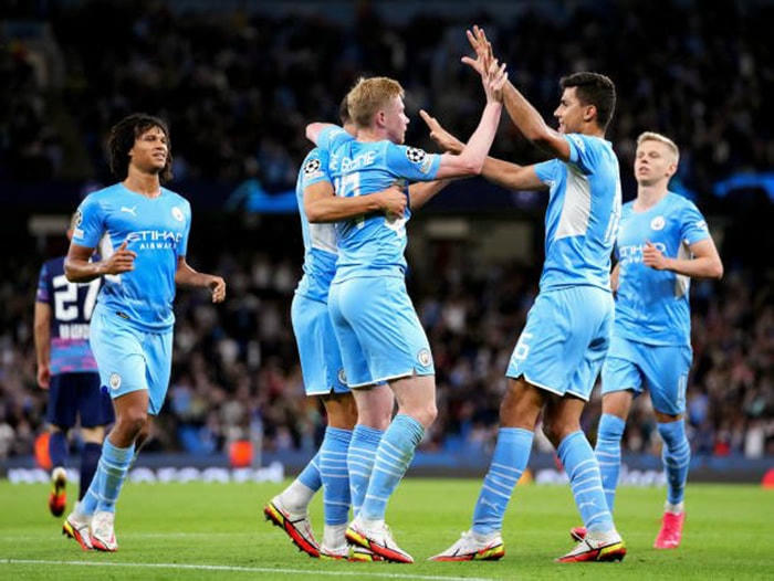 Đoàn quân của HLV Pep Guardiola thắng đậm như tỉ số của một ván tennis.