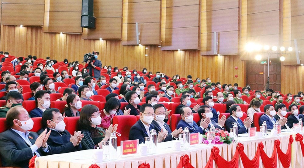 Các đại biểu tham dự chương trình.