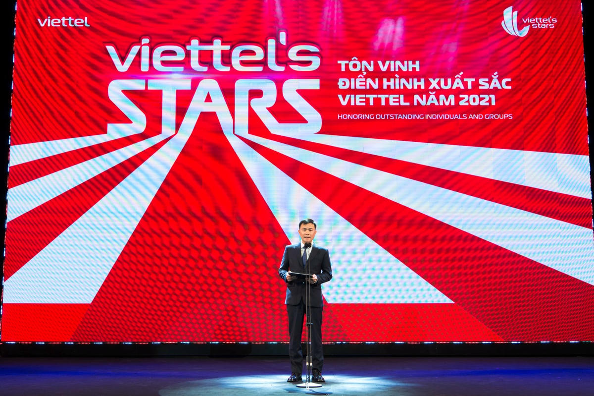 Chủ tịch Tập đoàn Tào Đức Thắng: 