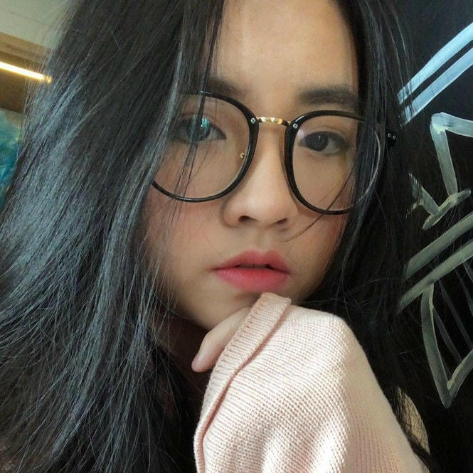 Bước qua tuổi dậy thì, Gia Bảo - con gái của ca sĩ Hiền Thục và chồng cũ đã có màn 