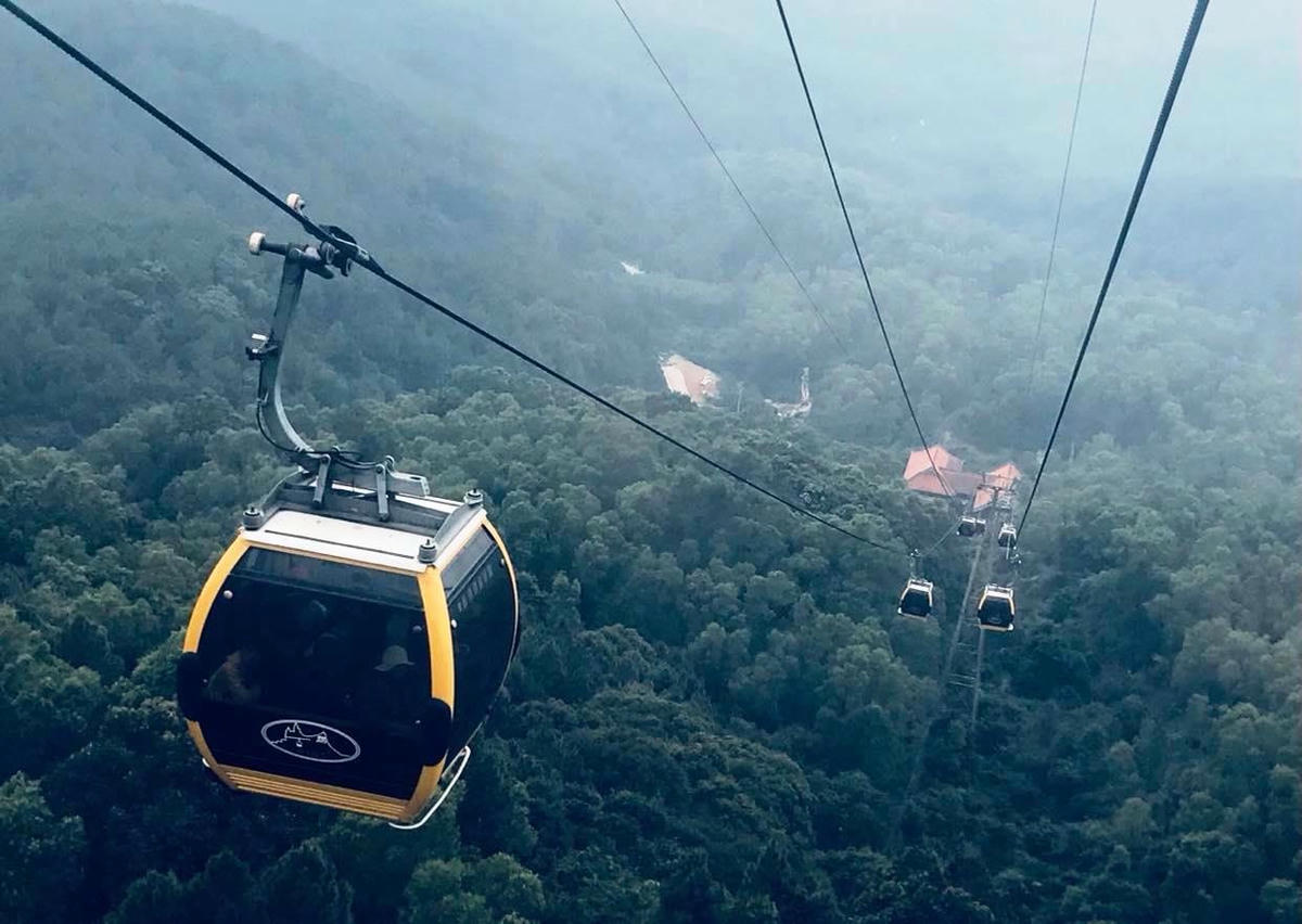 Hệ thống cáp treo hiện đại.