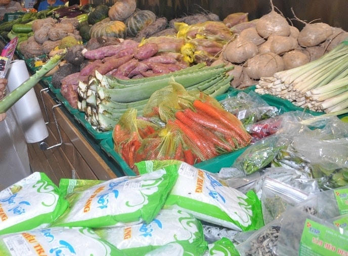 Rau củ quả tăng giá vì nguồn cung thiếu hụt.