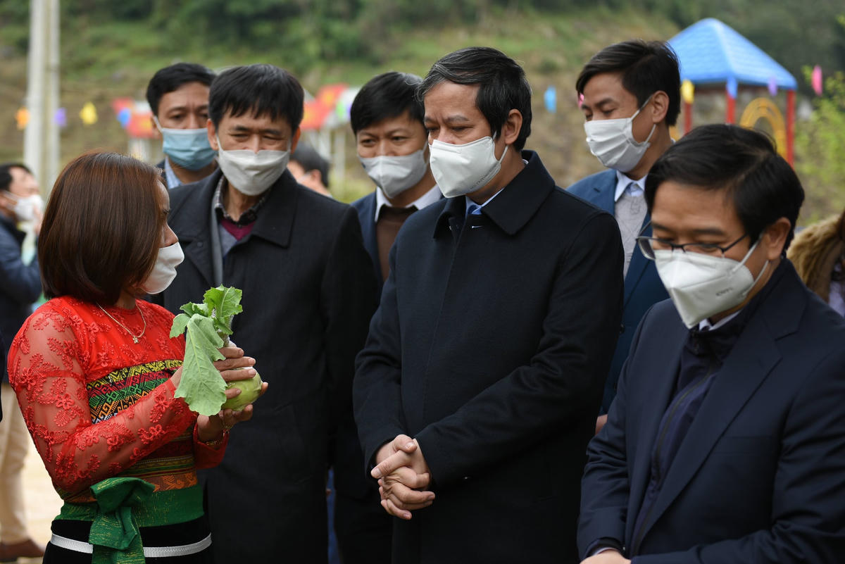 Bộ trưởng Nguyễn Kim Sơn kiểm tra dạy-học trực tiếp tại tỉnh Thanh Hóa.