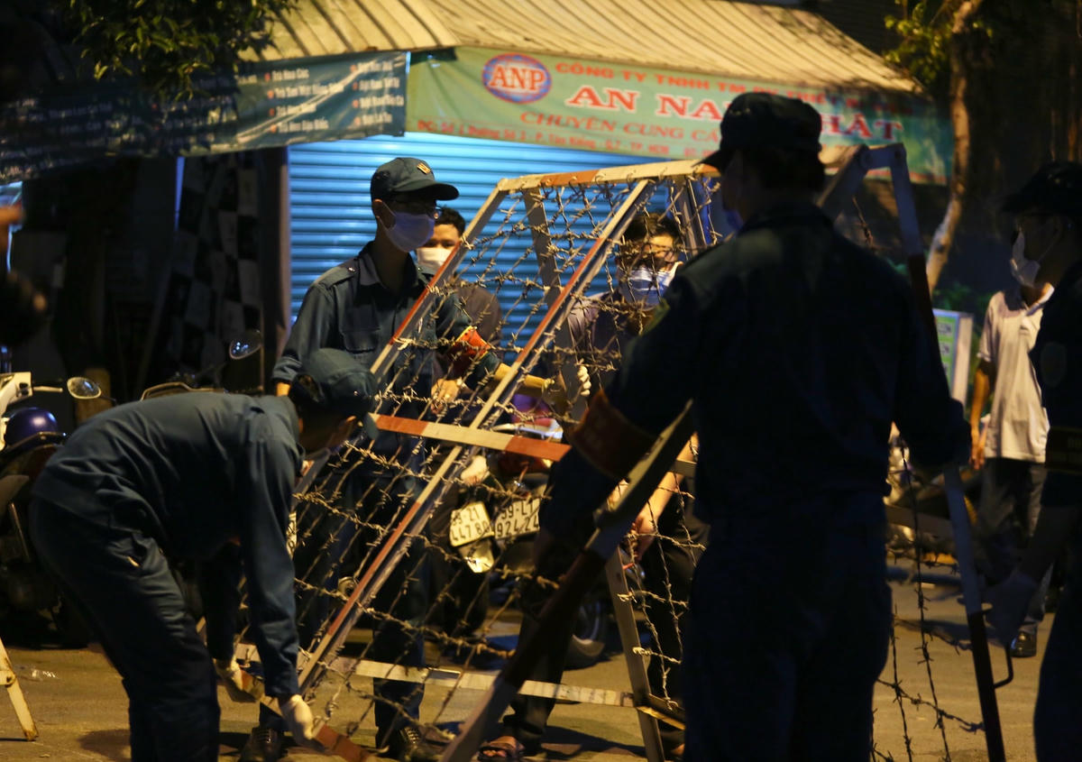 Thành phố tiếp tục siết chặt các điểm phong tỏa tránh lây nhiễm.