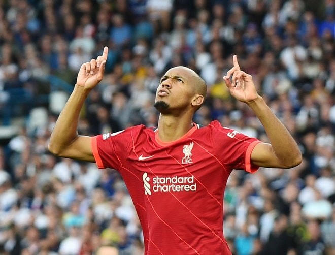 Fabinho nhân đôi cách biệt.