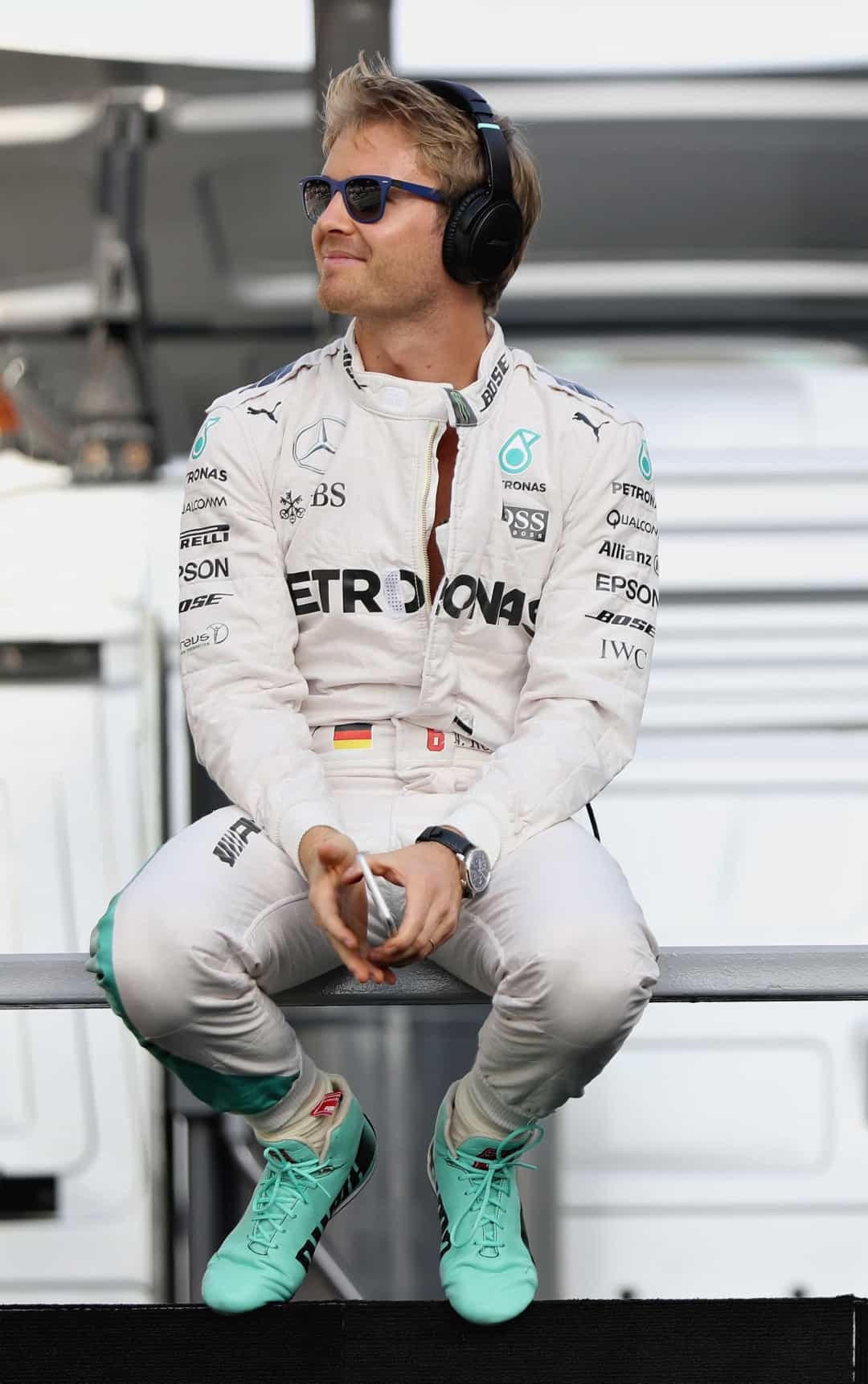 Nico Rosberg giải nghệ ở tuổi 34, sau 11 năm thi đấu tại F1.  