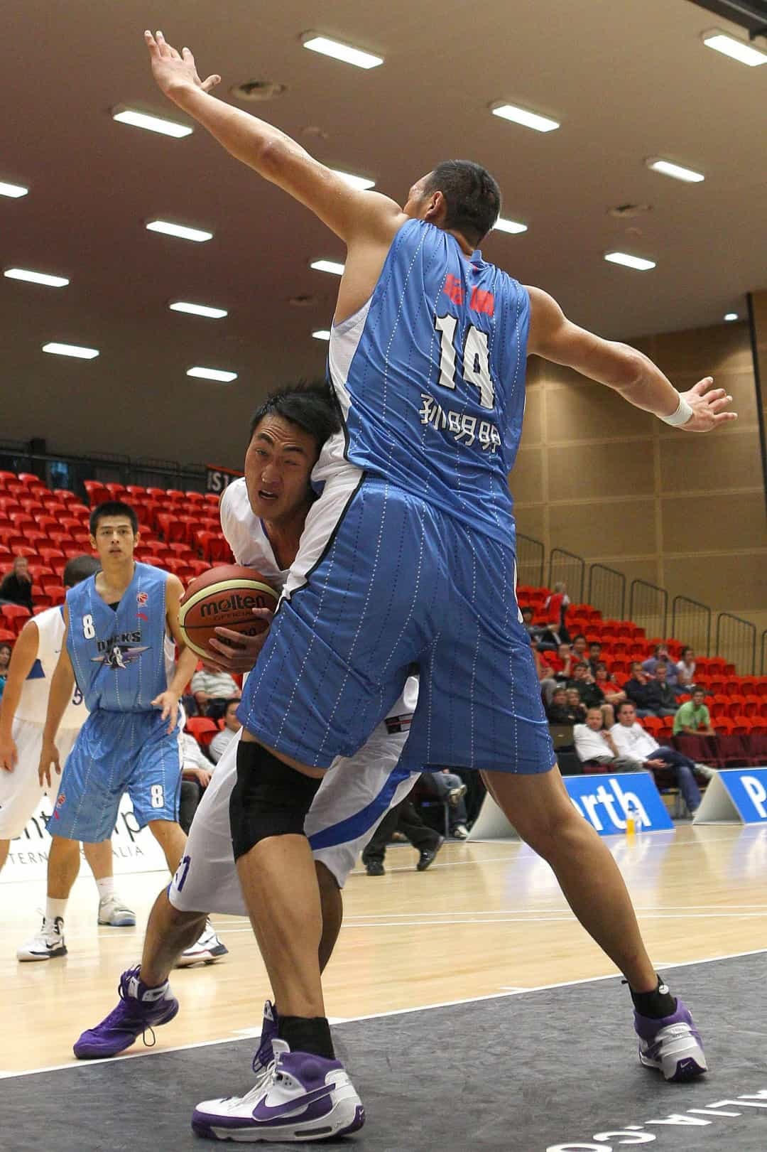 Những người ‘khổng lồ’