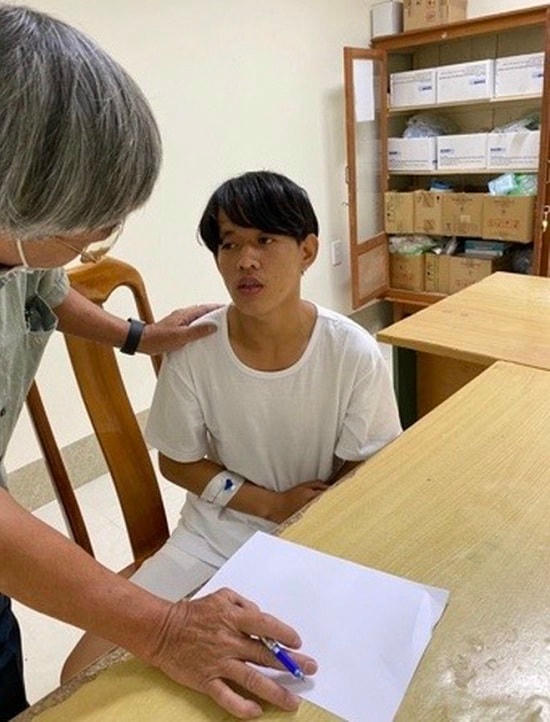 Đối tượng Cường tại cơ quan chức năng.