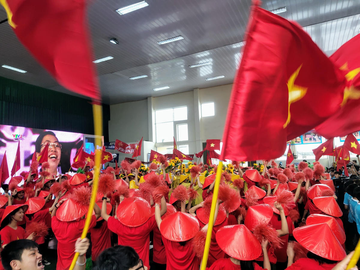 Không khí vui mừng ở vùng đất cố đô Hoa Lư trước việc Thu Hằng vô địch trong cuộc đua leo núi Olympia 2020.