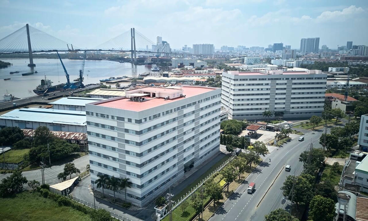 Hoạt động sản xuất của các doanh nghiệp trên địa bàn thành phố dần dần hồi phục.