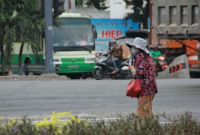 TP HCM hỗ trợ cho người lao động bị mất việc, giảm thu nhập do ảnh hưởng dịch bệnh.