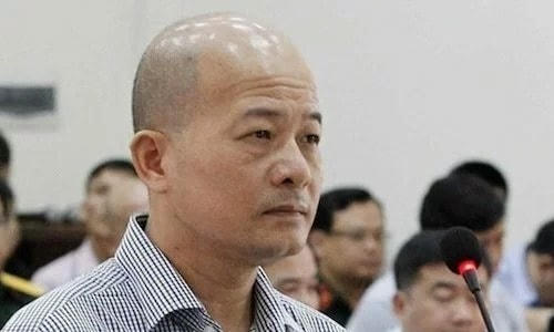 Đinh Ngọc Hệ (Út “trọc”).