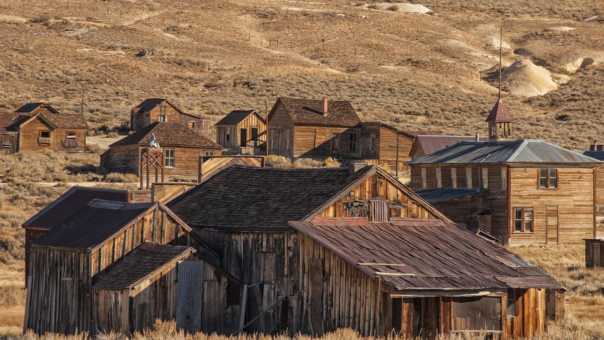 Những thành phố và thị trấn bỏ hoang hấp dẫn nhất thế giới