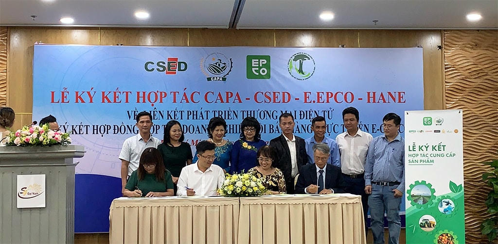 Hội Sản phẩm Nông nghiệp sạch TP.HCM ký kết hợp tác triển khai cổng xúc tiến thương mại sản phẩm nông nghiệp.