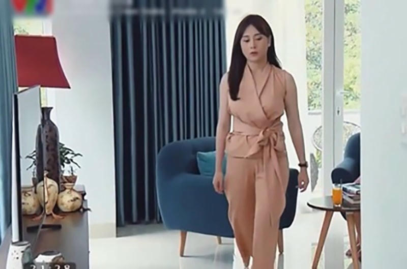 Tuy nhiên, các tập gần đây khán giả lại tranh luận về phong cách của Phương Oanh.