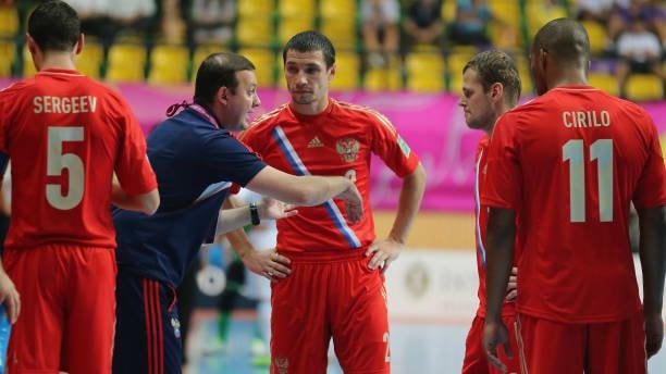 Đội bóng hạng 4 thế giới đã trải qua những giây phút thót tim khi bị các học trò của HLV Minh Giang ép sân mạnh mẽ ở cuối trận.