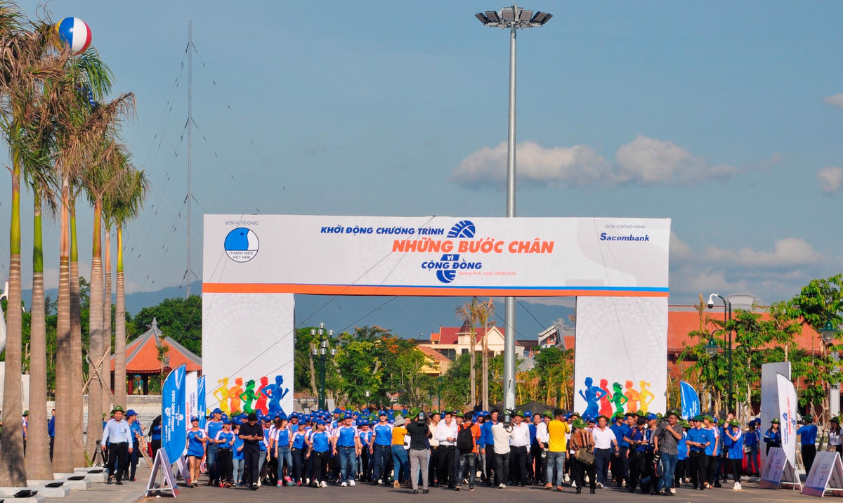 Khởi động chương trình “Những bước chân vì cộng đồng”.