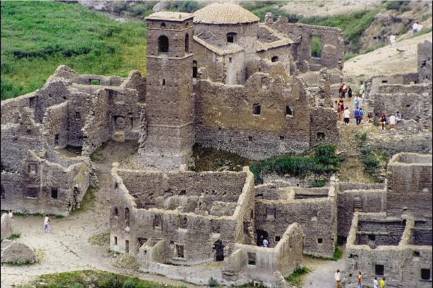 Lần hồ thủy điện Vagli được tát cạn năm 1994. Ảnh: Marco Ermili / flickr.