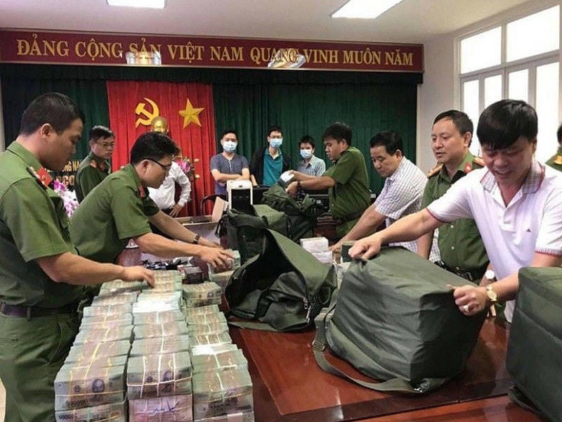 Công an Đồng Nai khám xét và thu giữ nhiều tang vật quan trọng.