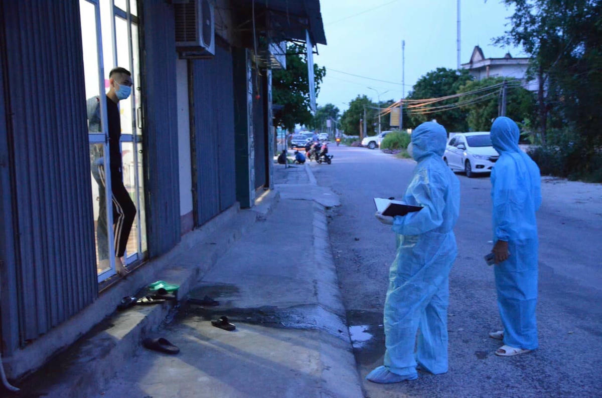 Cán bộ Y tế triển khai truy vết các F trên toàn huyện Nông Cống.